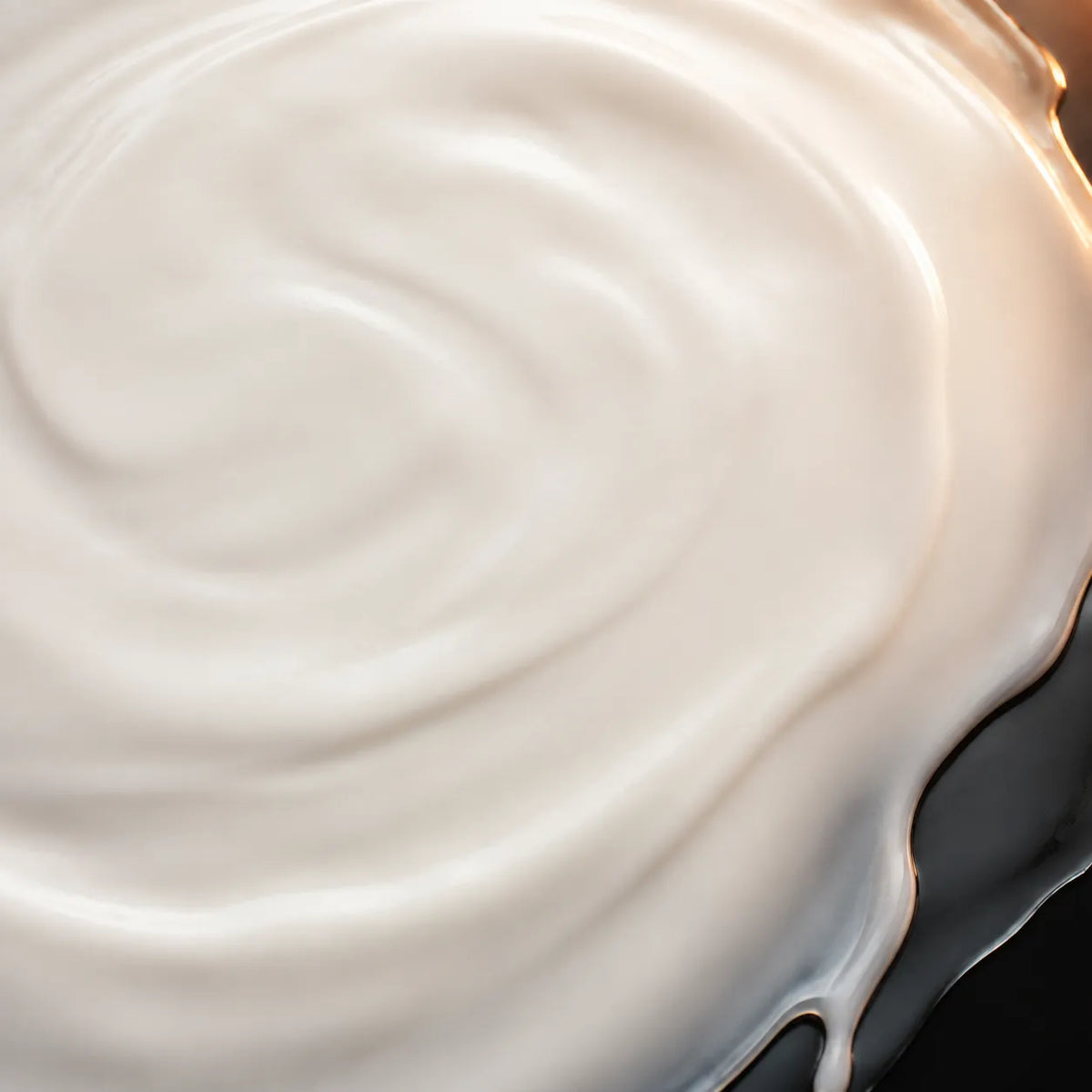 THE SERAPHINE UREA BODY CREAM